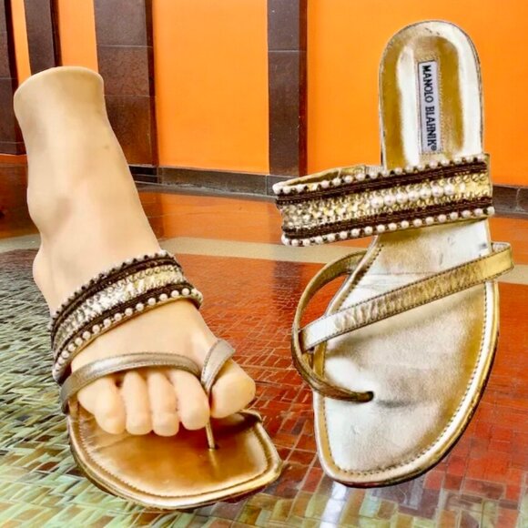 Manolo Blahnik THONG Gold Sandal Beads Rhinestones - Picture 5 of 14